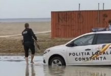 Probleme pentru doi polițiști din ConstanțaFoto: Captura YouTube