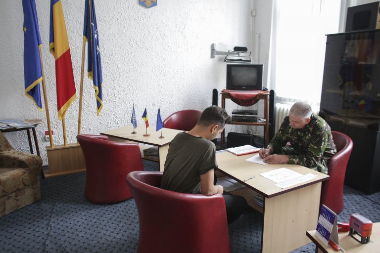 Romania recruits soldiers again