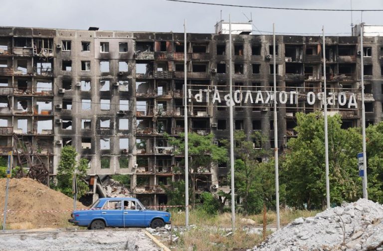 Kremlinul a promis scurtături în carieră pentru cei care-l reprezintă în Ucraina ocupată. Dar avansările nu au mai venit, iar oficialii încep să se prindă