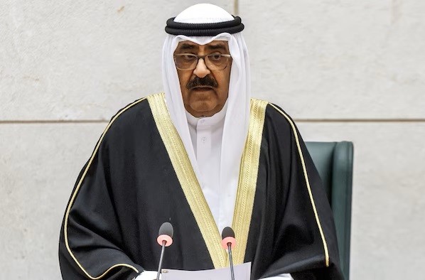 Emirul Kuweitului a dizolvat parlamentul, după o nouă criză politică
