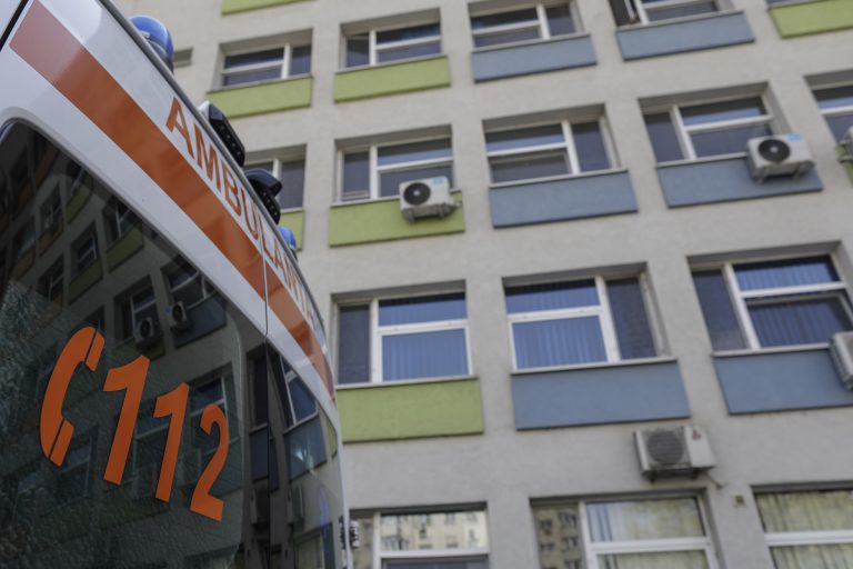 Medic: Lucrăm în condiţii deficitare. Suntem forţaţi să nu rezolvăm cazurile cum ar trebui