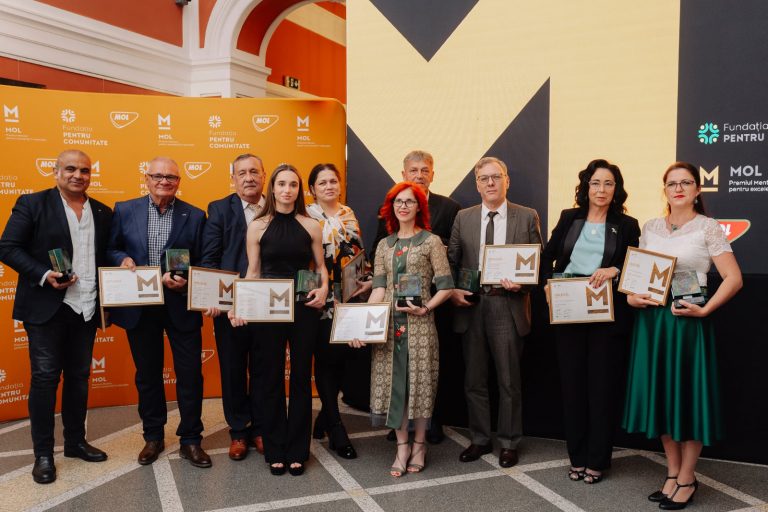 VIDEO | Recunoaștere și premii pentru cei mai buni mentori sau fața veselă a altei Românii