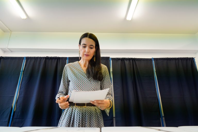 Clotilde Armand: Voi depune plângere penală împotriva preşedintelui AEP, Toni Greblă
