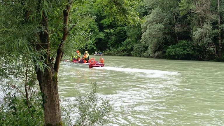 Presa italiană: A fost găsit cadavrul lui Cristian Molnar, măturat de viitura râului Natisone