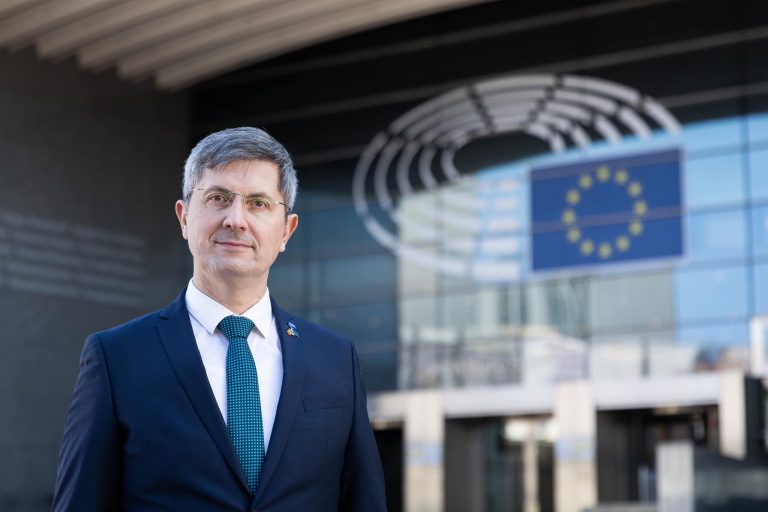 Dan Barna, ales vicepreşedinte al Grupului RENEW din Parlamentul European / Vlad Voiculescu, coordonator RENEW în domeniul sănătăţii