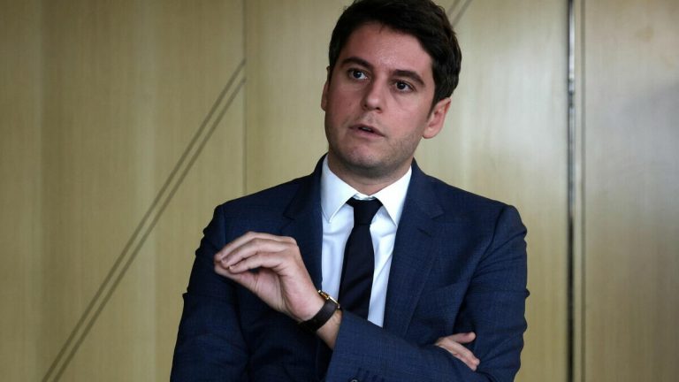 Premierul Franţei: Ingerinţele ruse ar putea fi noul nostru război mondial