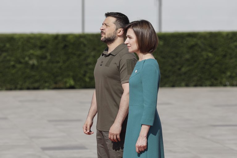 UE lansează negocierile de aderare cu Republica Moldova și Ucraina. Mesajele preşedinţilor Maia Sandu şi Volodimir Zelenski