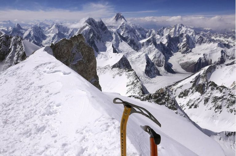 Studiu: Cantităţile reduse de zăpadă din Himalaya ameninţă aprovizionarea cu apă