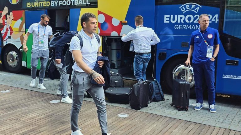 EURO 2024: Tricolorii au ajuns la Frankfurt pentru meciul cu Slovacia