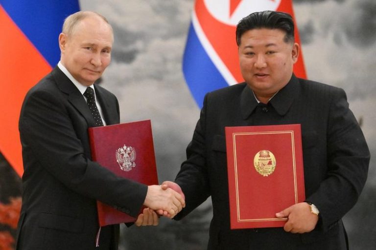 Secretarul general al NATO afirmă că Rusia ”sprijină” programul nuclear al Coreei de Nord în schimbul soldaţilor