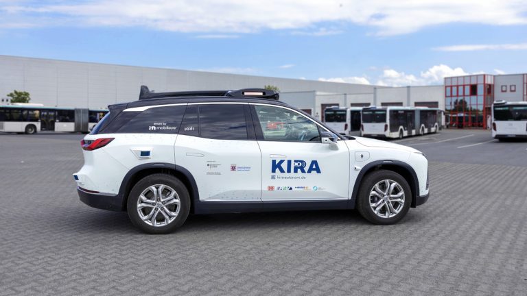 Germania testează primele vehicule autonome în transportul public local