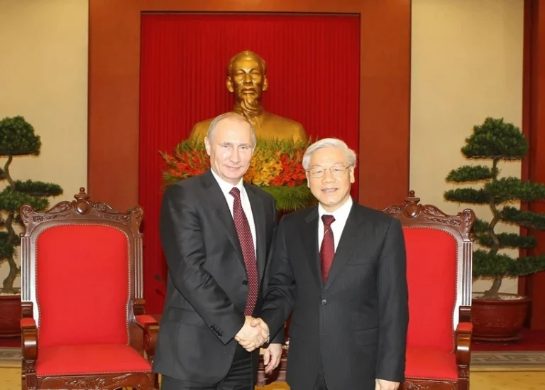 Vietnamul se pregăteşte pentru prima vizită de stat a preşedintelui Vladimir Putin din ultimii zece ani