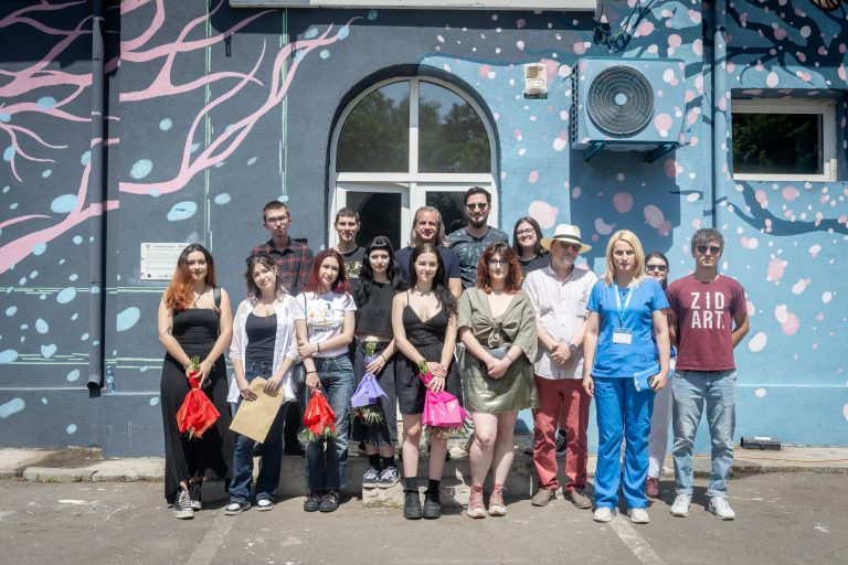 Romanian lung hospital raises awareness about tuberculosis, air pollution with artwork