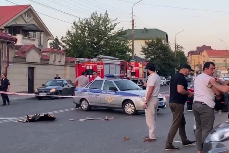 Putinism și rahitism. Inexistenta pace internă pune în pericol războiul extern