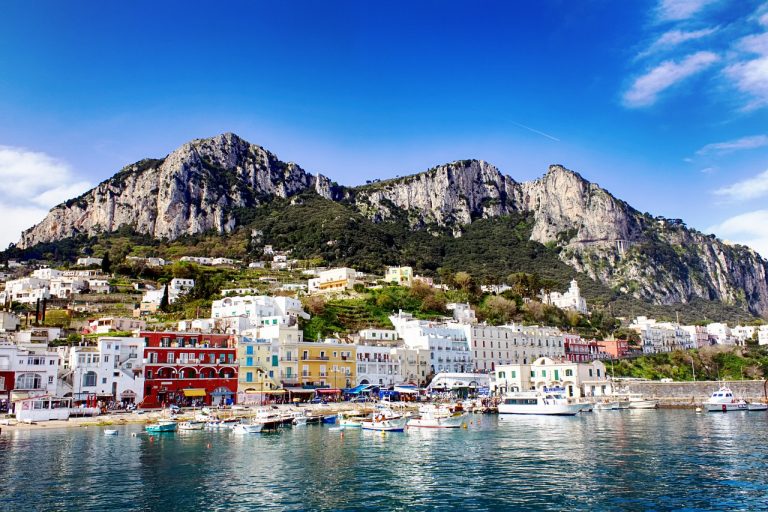 AFP: Insula italiană Capri, interzisă turiştilor din cauza lipsei apei