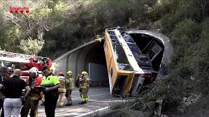 VIDEO | Peste 30 de răniţi, în Spania, în urma unui accident rutier în care a fost implicat un autobuz