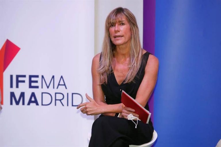 Soția premierului Pedro Sanchez a primit permisiunea de a părăsi Spania pentru scurt timp