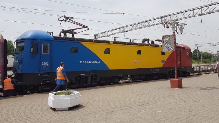 Tren pe ruta Bucureşti – Kiev, vizat de o alertă cu bombă la frontiera de nord a R. Moldova. Autorităţile au activat semnalul „Exploziv BRAVO”