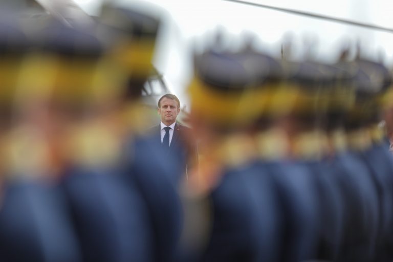 Ce i-a reușit lui Macron