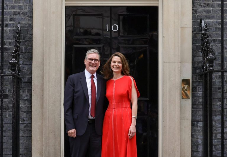 Cine este Victoria Starmer, soţia discretă a noului premier britanic