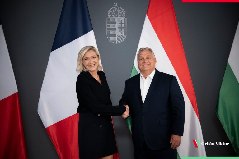 RN, partidul lui Marine Le Pen, se alătură grupului „Patrioți pentru Europa” fondat de Viktor Orban