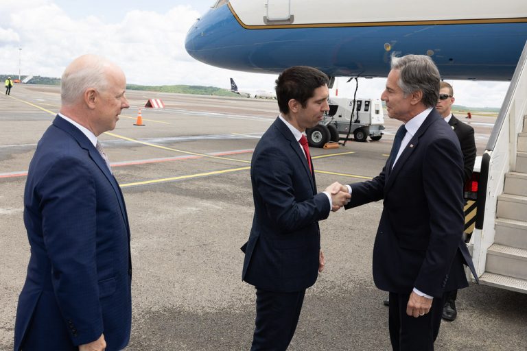Antony Blinken l-a invitat pe omologul din Republica Moldova la summitul aniversar al NATO