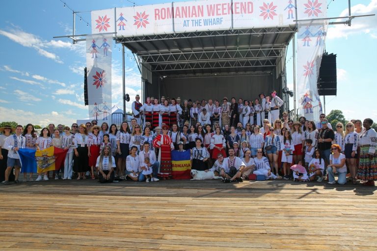 Mii de americani au participat la cea de-a treia ediţie festivalului “Romanian Weekend at The Wharf” de la Washington
