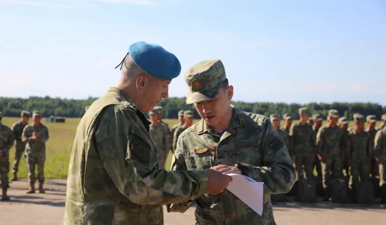 Militari chinezi ajung în Europa