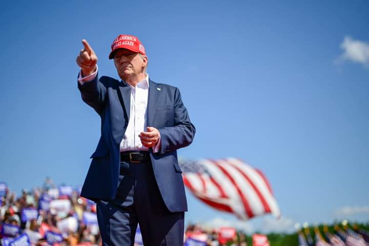 Donald Trump anunţă lansarea propriei platforme de criptomonede