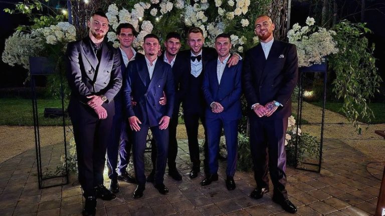 Jucătorii echipei naționale, la nunta lui Denis Drăguş: Cu suflet şi pe teren, şi în afara lui!