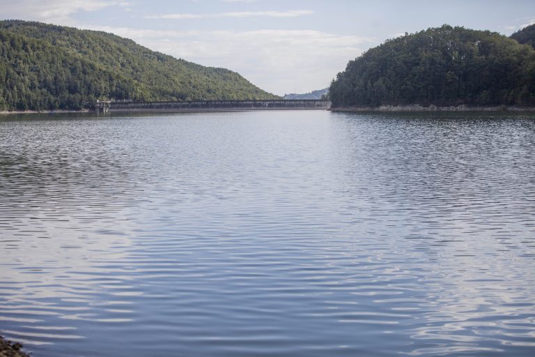 Apele Române: Coeficientul de umplere în cele 40 de lacuri de acumulare a scăzut la 79,77%