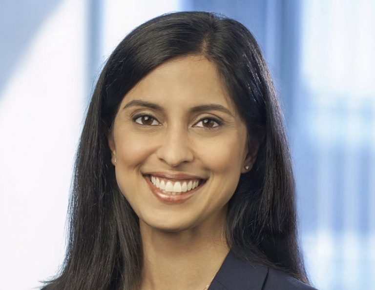 BIOGRAFIE | Cine este Usha Vance, avocata şi soţia cu origini indiene a vicepreşedintelui ales de Trump