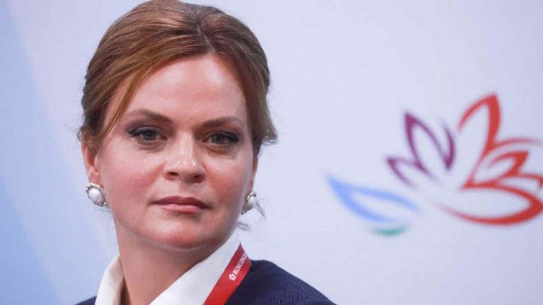 Bloomberg: Nepoata lui Putin, o stea în ascensiune în Ministerul rus al Apărării/ Cine este Anna Ţivileva şi cum l-a impresionat pe liderul de la Kremlin