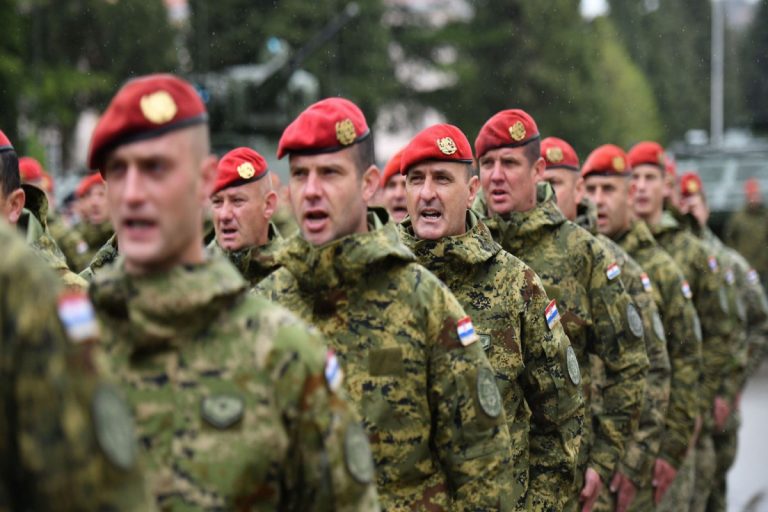 France Presse | Geometrii variabile ale serviciului militar în Europa