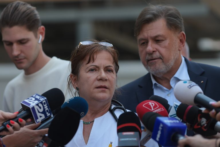 Şefa secţiei ATI de la Spitalul Sf. Pantelimon anunţă că medicii din secţie renunţă la demisiile din gardă și dă vina pe presă