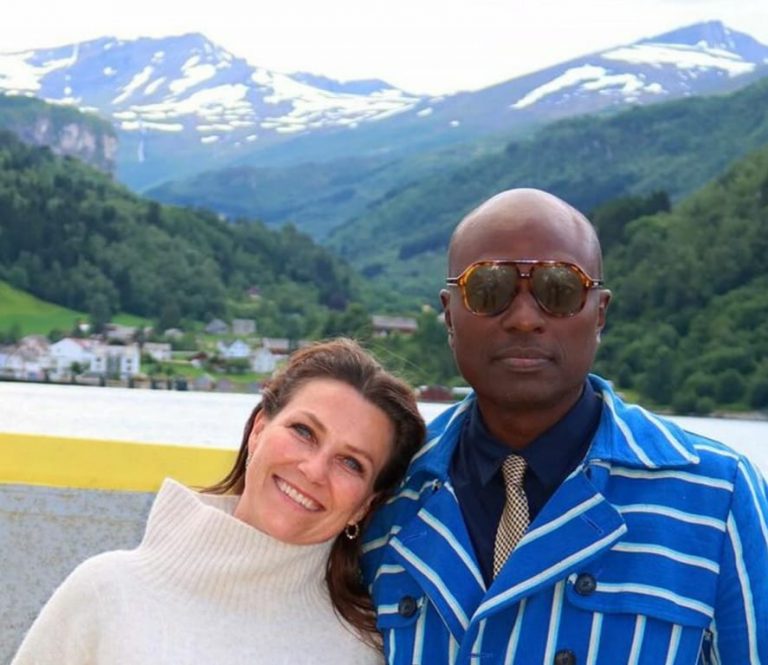 FOTO/VIDEO | Prinţesa norvegiană Märtha Louise se căsătoreşte cu Durek Verrett, un autoproclamat ”şaman” american