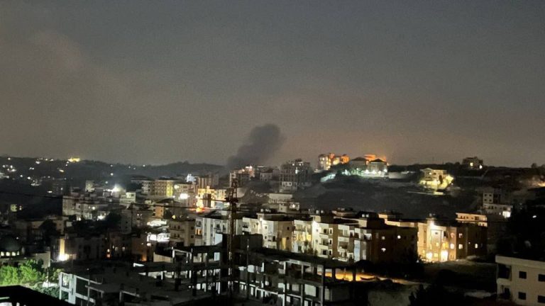Cel puțin zece morți și cinci răniți într-un atac israelian în sudul Libanului