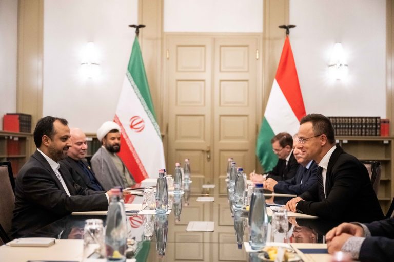 Jerusalem Post: Iranul a informat Israelul, prin intermediul ministrului de externe al Ungariei, că a decis să riposteze