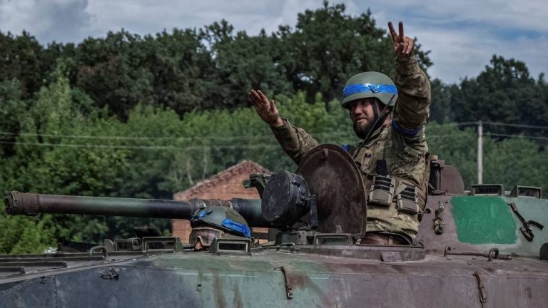 Ucraina: 27 de militari ruşi au fost capturaţi în Kursk