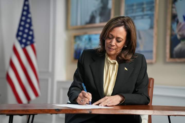 AFP: Femeile nu au salvat-o pe Kamala Harris
