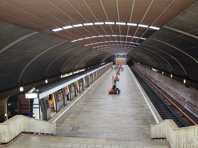 Metrorex anunţă devierea traficului rutier în zona 1 Mai, din 24 august, pentru lucrări / Magistrala 6 va asigura legătura directă de la Gara de Nord la Aeroportul Internaţional Otopeni