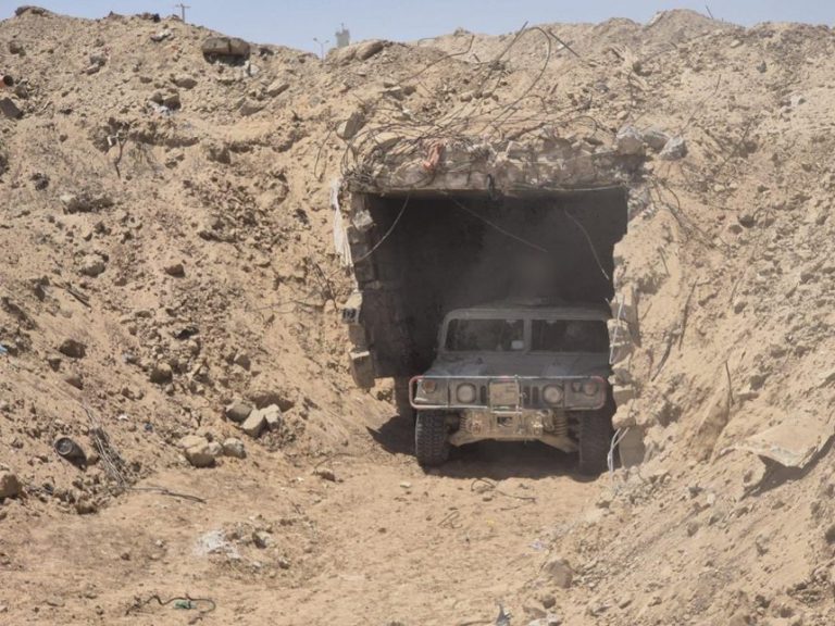 Armata israeliană a descoperit un tunel suficient de mare pentru ca vehiculele să poată trece prin el, în zona de frontieră Gaza-Egipt
