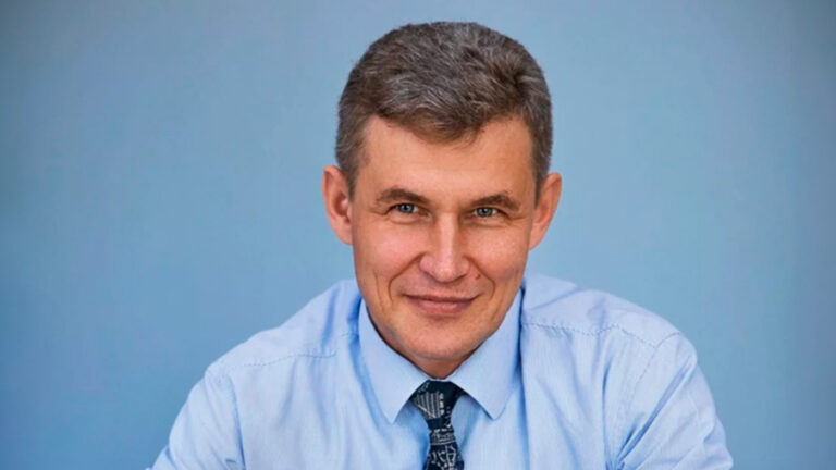 Important fizician rus care a lucrat la programul pentru rachete supersonice, condamnat la 15 ani de închisoare pentru „trădare de stat”