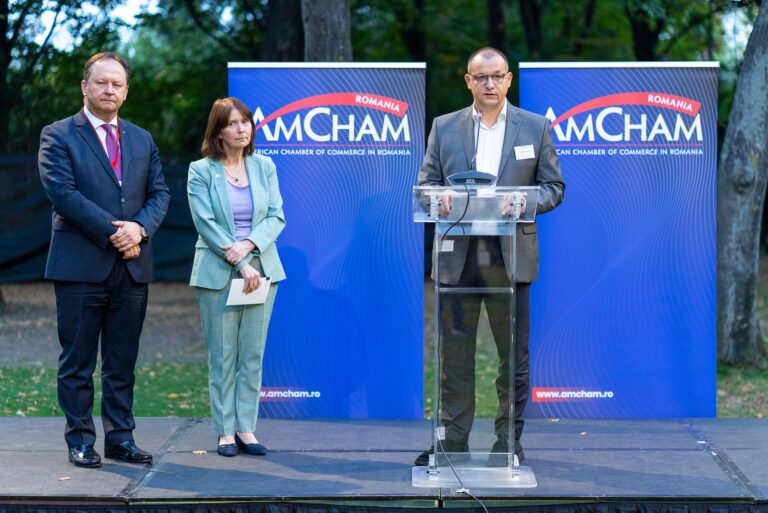 AmCham România: Aderarea la OECD, echilibrarea macro-bugetară şi un sistem de educaţie eficient şi performant, obiective strategice în mandatul 2024-2028