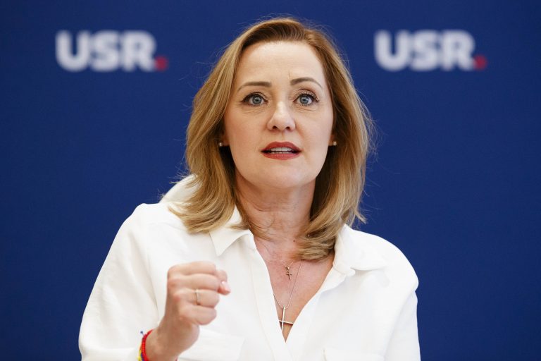 Lasconi: Dacă suntem uniţi, roboţii ruşi de pe TikTok nu au cum să ne distrugă democraţia