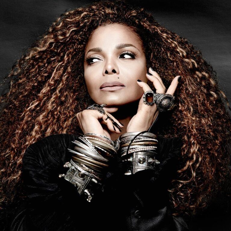 Janet Jackson a afirmat într-un interviu că vicepreşedinta Kamala Harris “nu este de culoare”