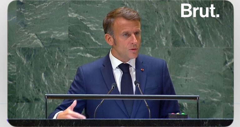Sprijinul pentru Ucraina trebuie să rămână o ”prioriate absolută”, declară Macron şi Rutte