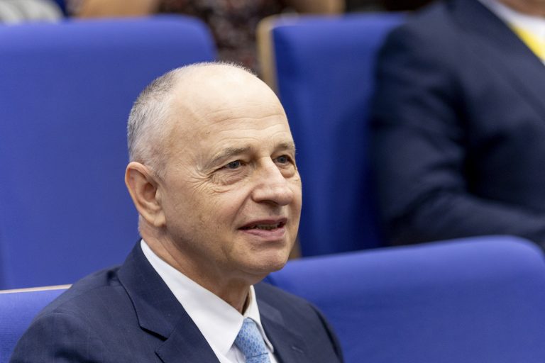 Mircea Geoană: Eu văd în clipa de faţă o competiţie pentru turul 2 în trei – între mine, candidatul PSD şi candidatul USR