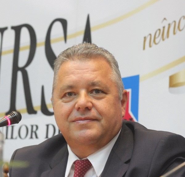 Fostul şef al ANRE Niculae Havrileţ, trimis în judecată pentru foloase necuvenite de peste 1 milion de lei