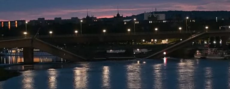 VIDEO | Un pod din oraşul german Dresda s-a prăbuşit parţial